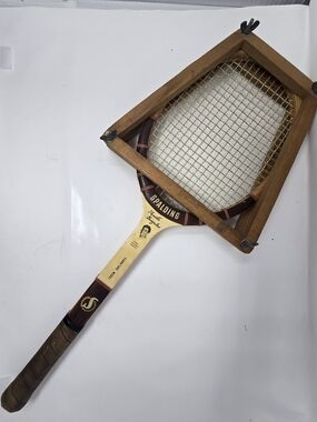 Spalding Vintage Wooden Tennis Racket with Protective Frame - Brown & Gold